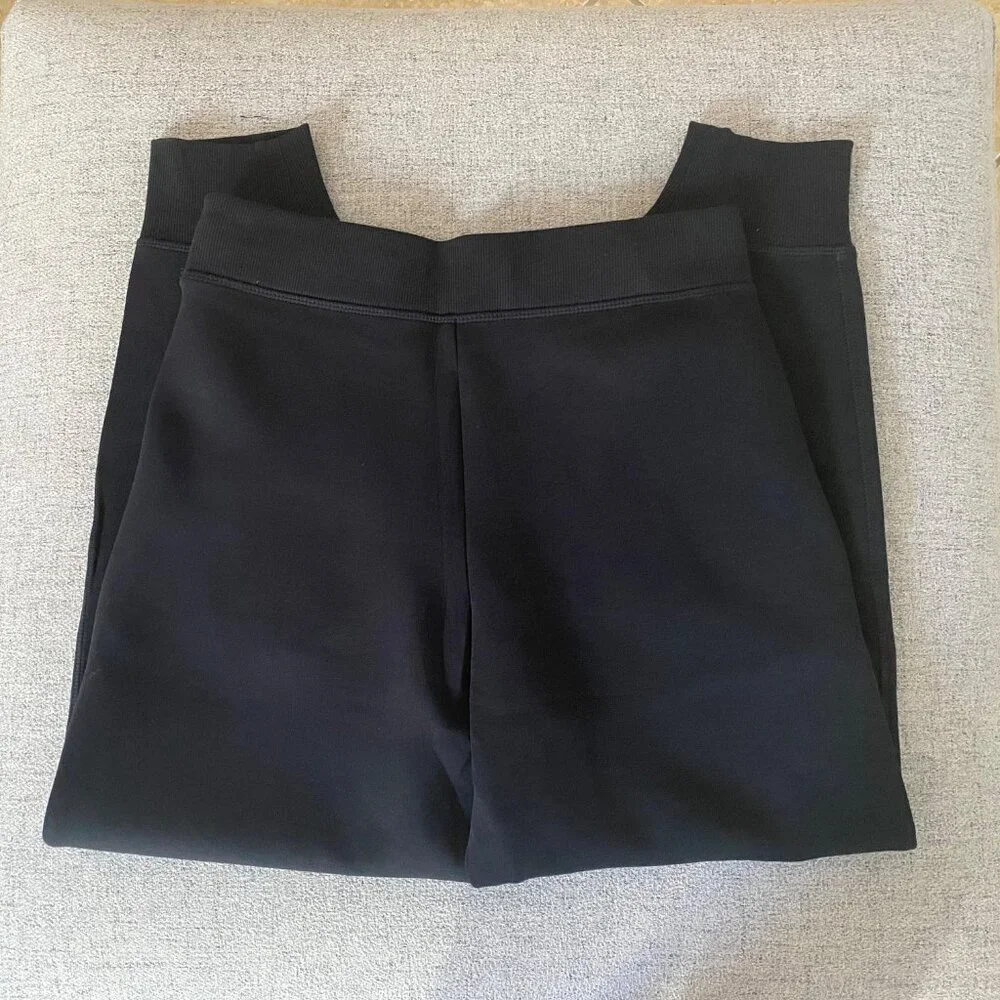 NEW Kirkland Signature Ladies Active Relaxed Fit Jogger Zip Pockets, Black, S - Picture 2 of 2